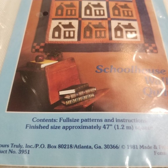 1981 Yours Truly Schoolhouse wall quilt pattern #3951 Pat018 - Picture 3 of 4